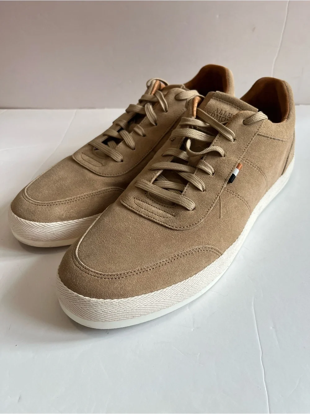 Allen Edmonds Men's Holden Beach Sneaker Bone Beige Suede Comfort Shoe Size 13D